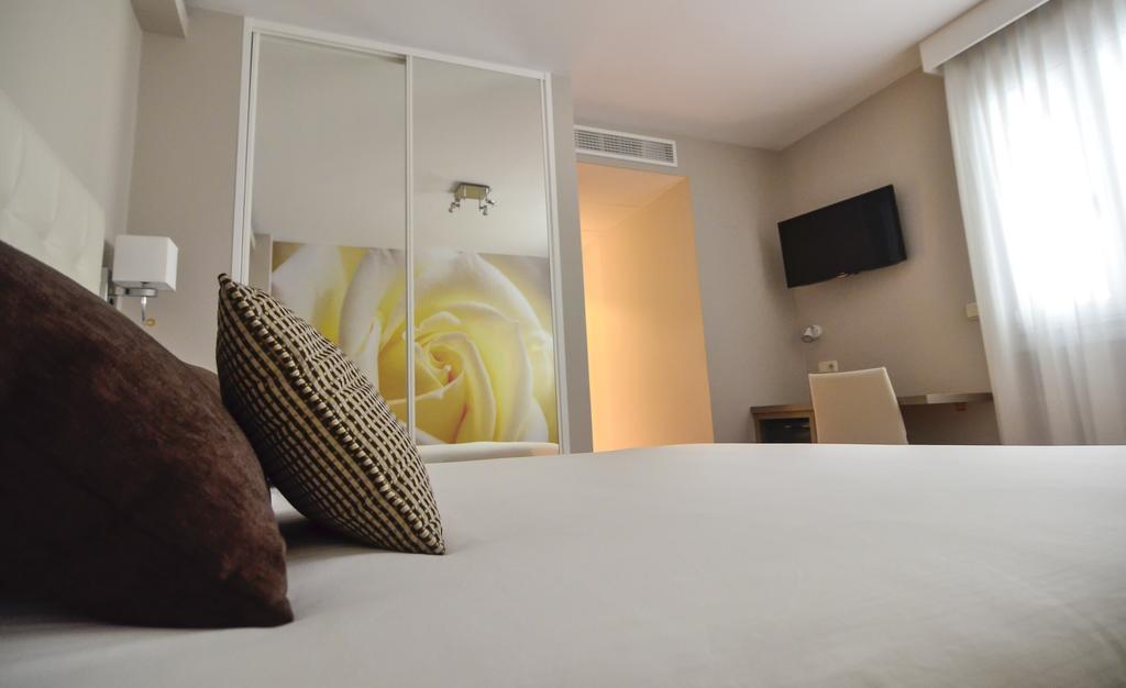 Hotel Jucamar Cangas do Morrazo Oda fotoğraf