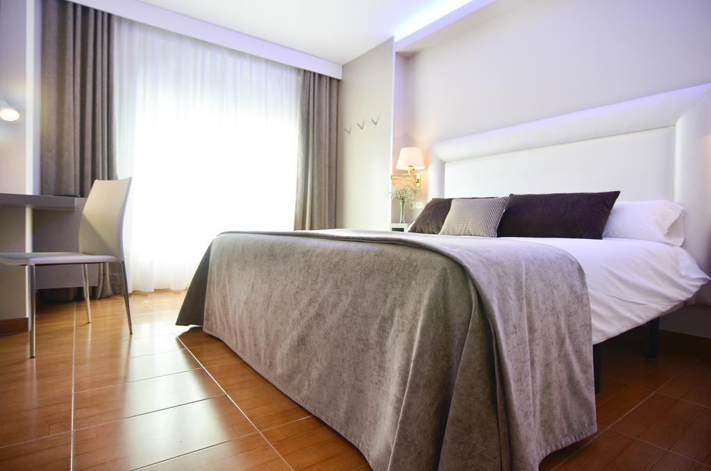Hotel Jucamar Cangas do Morrazo Oda fotoğraf